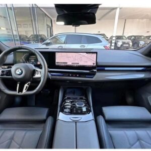 BMW 520 d xDrive Touring M Sport – Image 18