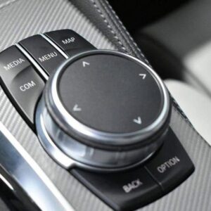 BMW M5 4.4 – Image 8