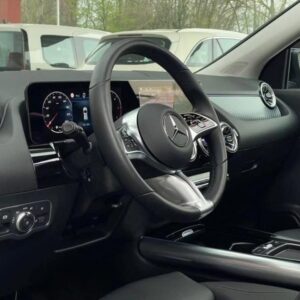 Mercedes-Benz GLA 200 – Image 15