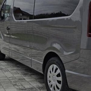 Renault Trafic 2.0 – Image 20