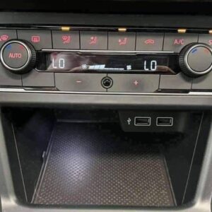 Volkswagen Polo 1.0 / TSI / R Line / Highline – Image 9