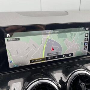 Mercedes-Benz GLA 200 – Image 5