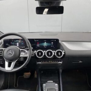 Mercedes-Benz GLA 200 – Image 19