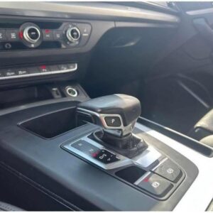 Audi Q5 40 TDI quattro S-Tr – Image 13