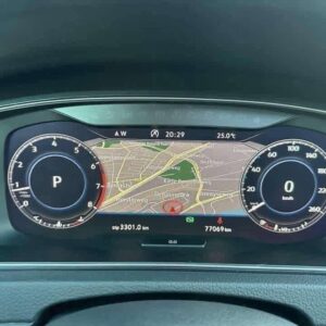 Volkswagen Golf 1.4 / TSI / DSG / R Line – Image 9