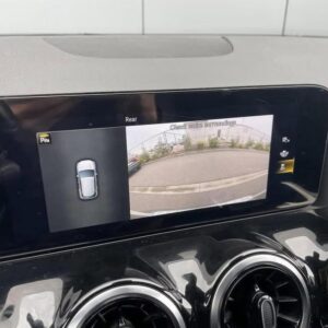 Mercedes-Benz GLA 200 – Image 21